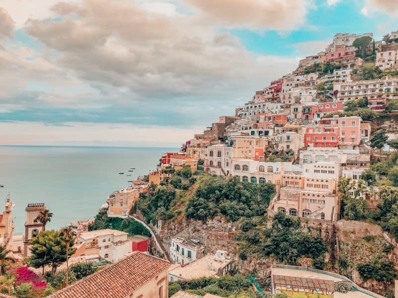italya positano amalfi kıyıları manzarası